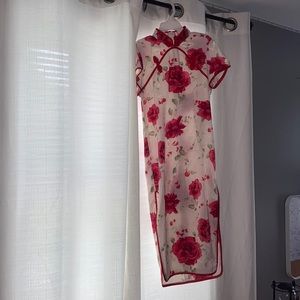 Brand new Asian traditional dress (qipao)
